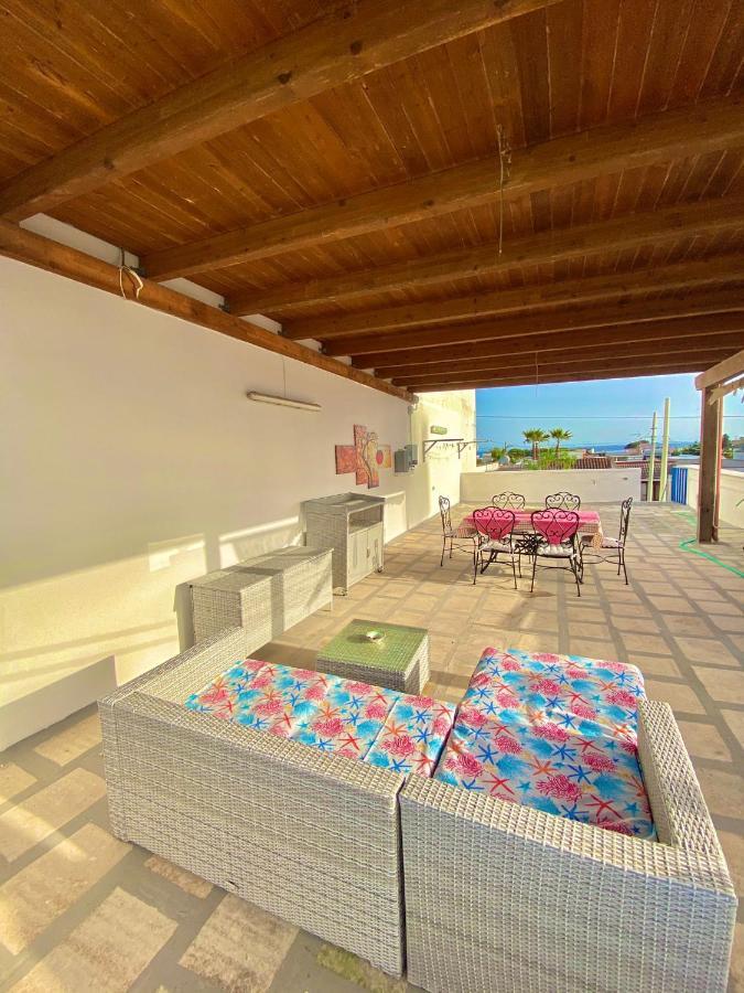 Il Mare In Tasca - Casa Vacanze - Loc.Torre Lapillo Εξωτερικό φωτογραφία